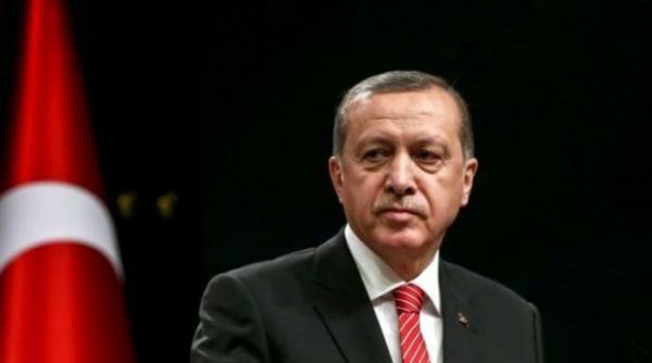 Ερντογάν: Το AKP χρειάζεται πλειοψηφία για να κάνει συνταγματικές αλλαγές