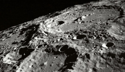 125 γλυπτά του Τζεφ Κουνς τα πρώτα έργα που ταξιδεύουν στη Σελήνη