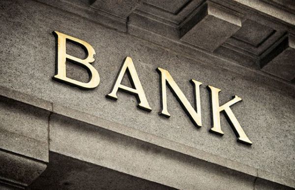 Κάλυψη στα τραπεζικά στελέχη για αναδιαρθρώσεις εταιρικών δανείων
