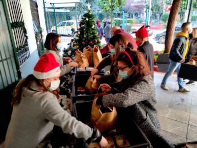 Δήμος Αθηναίων: 2.400 «γεύματα αγάπης» παραμονή και ανήμερα Χριστούγεννα