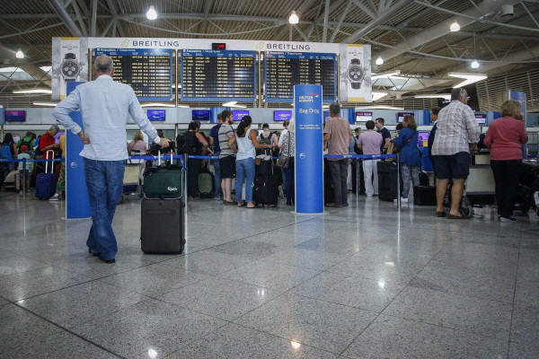 ΥΠΑ: 6.841.825 επιβάτες πέρασαν από τα ελληνικά αεροδρόμια το Μάιο