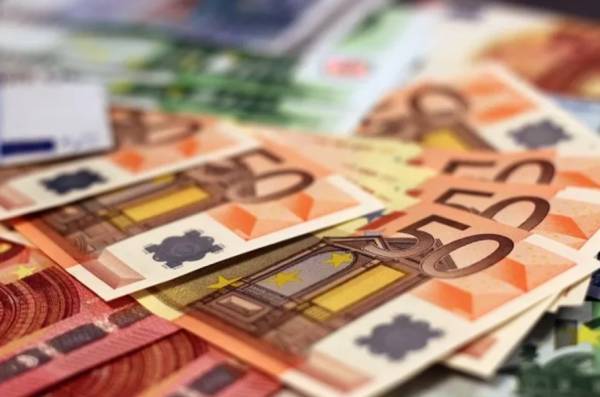 Πλατφόρμα 800€: Σχεδόν 60.000 οι αιτήσεις την πρώτη ημέρα λειτουργίας