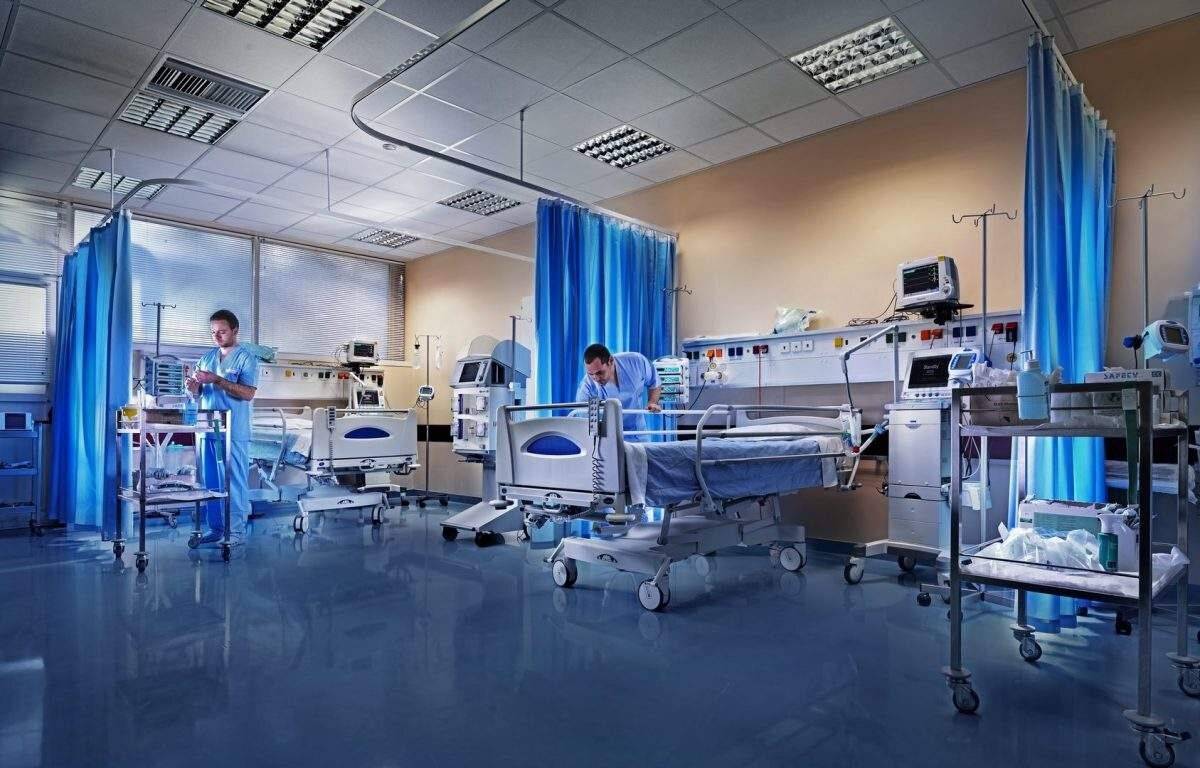 Αίτημα στις ιδιωτικές κλινικές για τον αριθμό των κενών κλινών ΜΕΘ