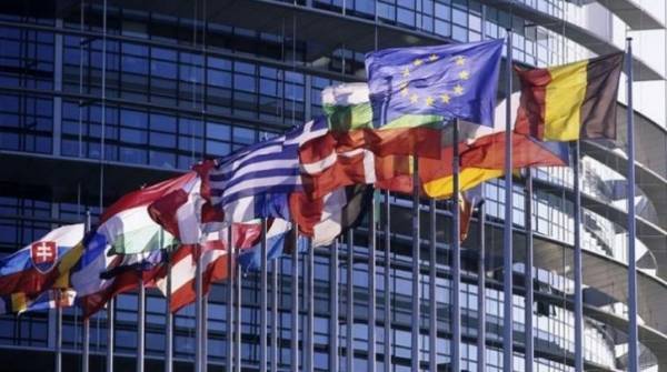 Γιατί «σκοτώνεστε» για την ψήφο των ομογενών;
