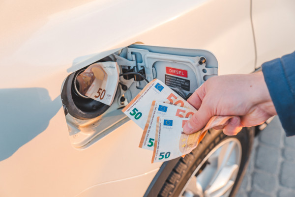 Fuel Pass: Βήμα-βήμα η διαδικασία για την επιδότηση καυσίμων