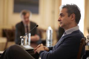 Η σχεδιασμένη απόσυρση του Πρωθυπουργού από την πρώτη γραμμή της δημοσιότητας
