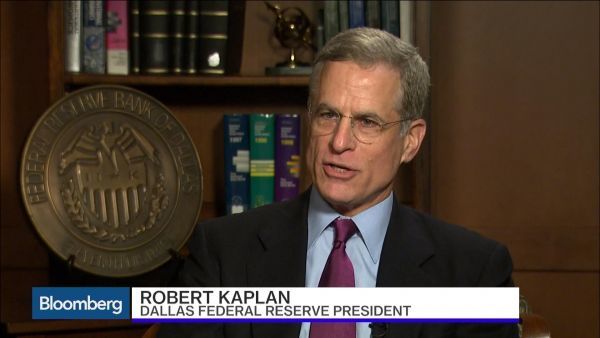 Τρεις αυξήσεις επιτοκίων αναμένει και ο Kaplan της Fed
