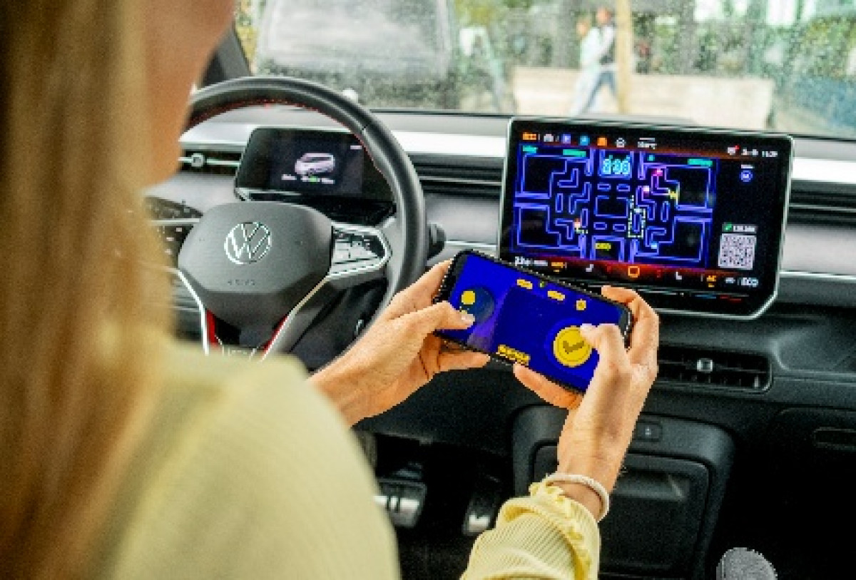 Η Volkswagen φέρνει την πρώτη κονσόλα παιχνιδιών που έχει αναπτυχθεί για οχήματα