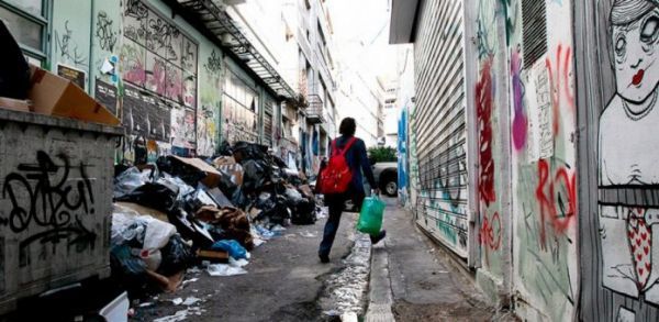 «Πλημμυρισμένοι» οι κάδοι-Εγκλωβισμένοι οι συμβασιούχοι-Καθυστερεί η κυβέρνηση-Απεργεί η ΠΟΕ-ΟΤΑ