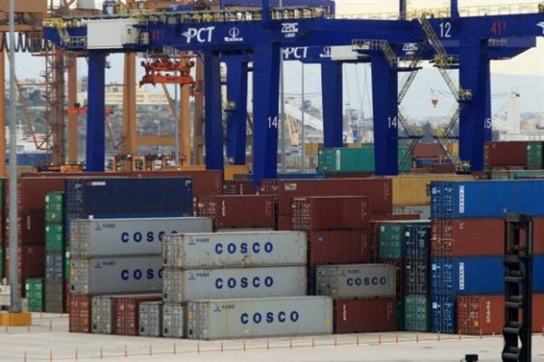 Η COSCO "απογείωσε" το λιμάνι του Πειραιά