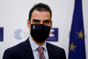 Θεμιστοκλέους- Επικαιροποιημένα εμβόλια: Προστατεύουν και από τη μόλυνση με κορονοϊό