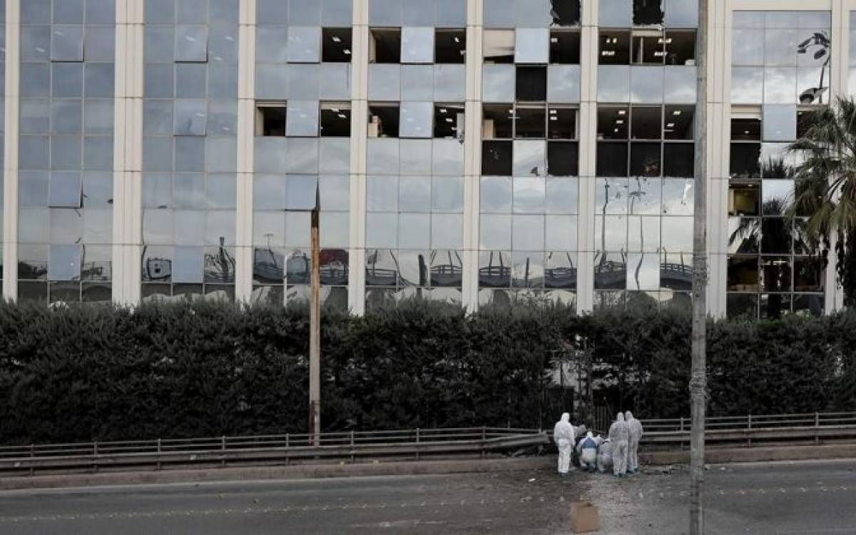 Ανθρωποκυνηγητό για τους βομβιστές του ΣΚΑΪ