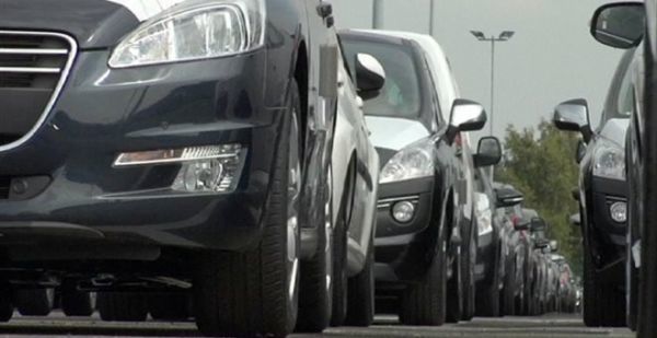 Περισσότερα αυτοκίνητα κυκλοφόρησαν τον Δεκέμβριο