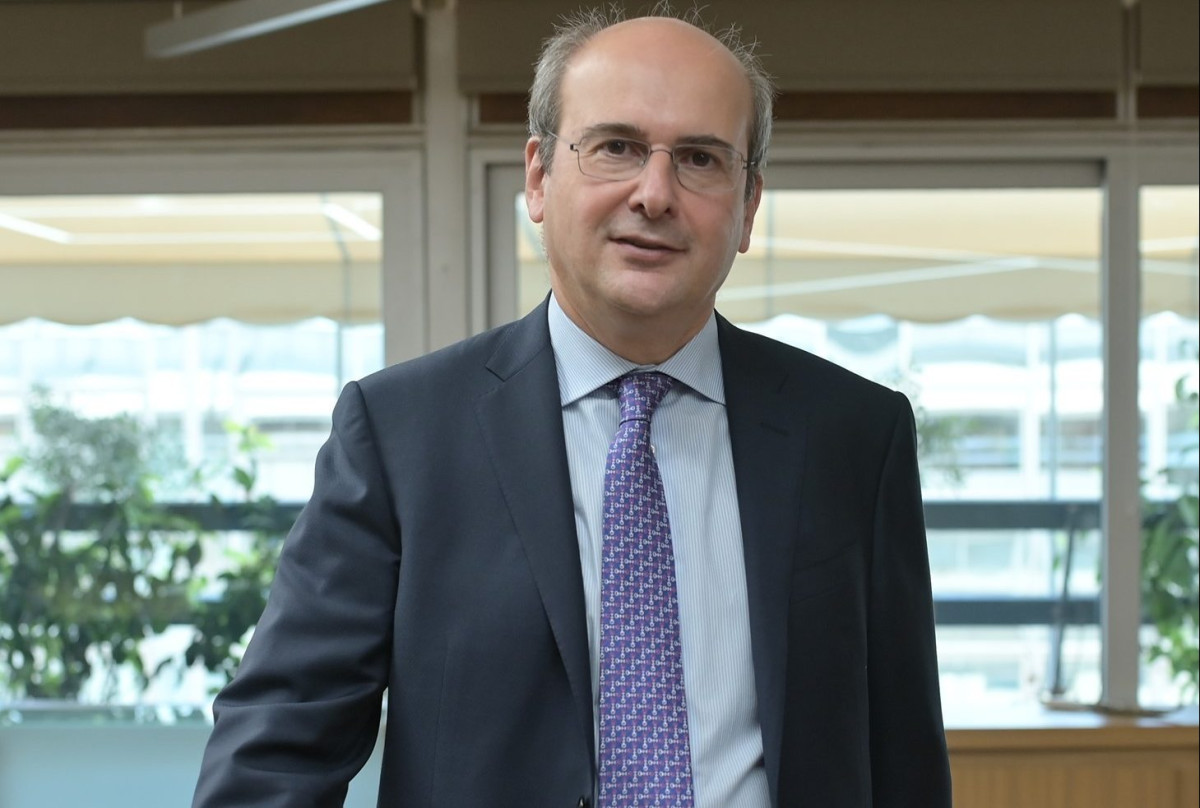 Χατζηδάκης: Να ευθυγραμμιστεί η οικονομία με τον ευρωπαϊκό μέσο όρο