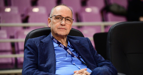 Συνελήφθη ο πρόεδρος της ΕΟΚ Βαγγέλης Λιόλιος για υπόθεση στημένων αγώνων