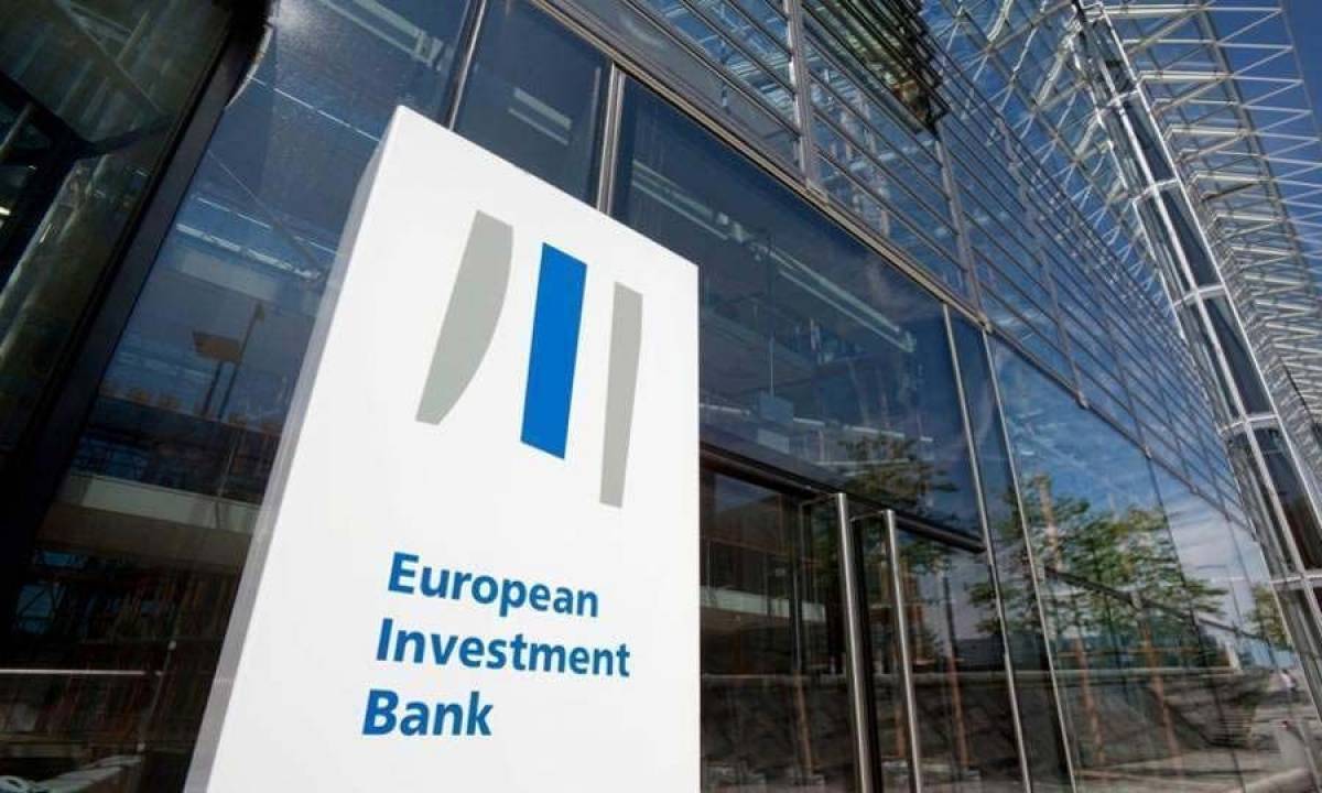 Η ΕΤΕπ δίνει εκτάκτως 668 εκατ. ευρώ στην Ουκρανία