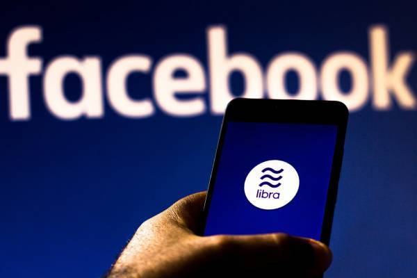 Πλήγμα στα σχέδια του Facebook για το Libra