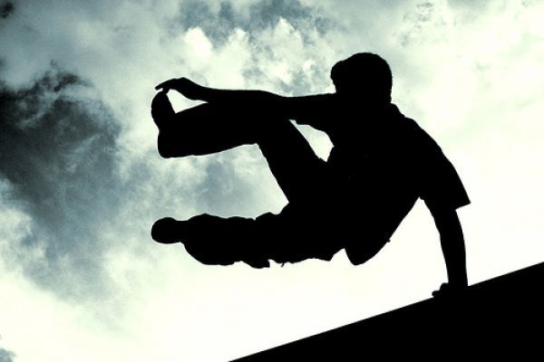 13χρονος βρήκε τραγικό θάνατο κάνοντας παρκούρ