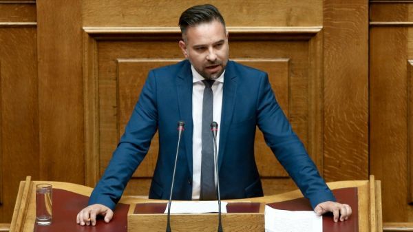 Κατσιαντώνης (Ένωση Κεντρώων): Υπέρ λύσης σύνθετης ονομασίας για την ΠΓΔΜ
