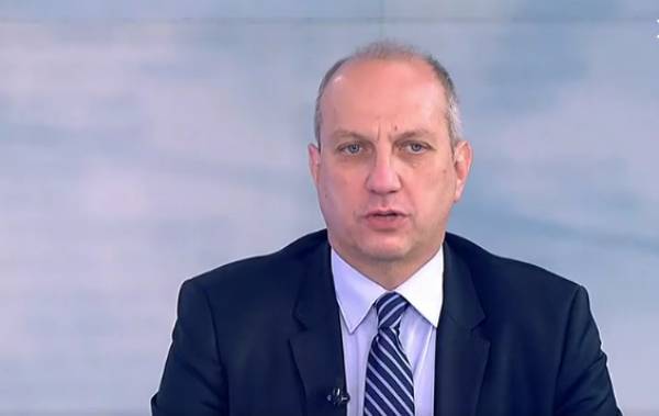 Οικονόμου: Όχι μείωση ΕΦΚ στα καύσιμα και ΦΠΑ στα τρόφιμα