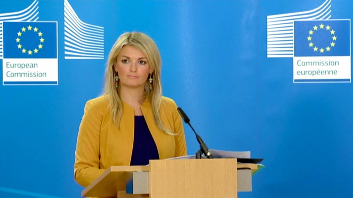 Κομισιόν για Μόρια: Τεράστια πίεση για την Ελλάδα-Θα βοηθήσουμε