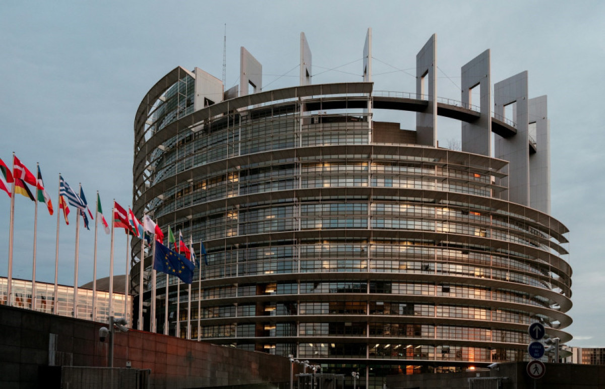ΕΕ: Ελαφριά τροποποίηση του Μηχανισμού Σταθερότητας για έλεγχο της προσφοράς άνθρακα και συγκράτηση τιμών