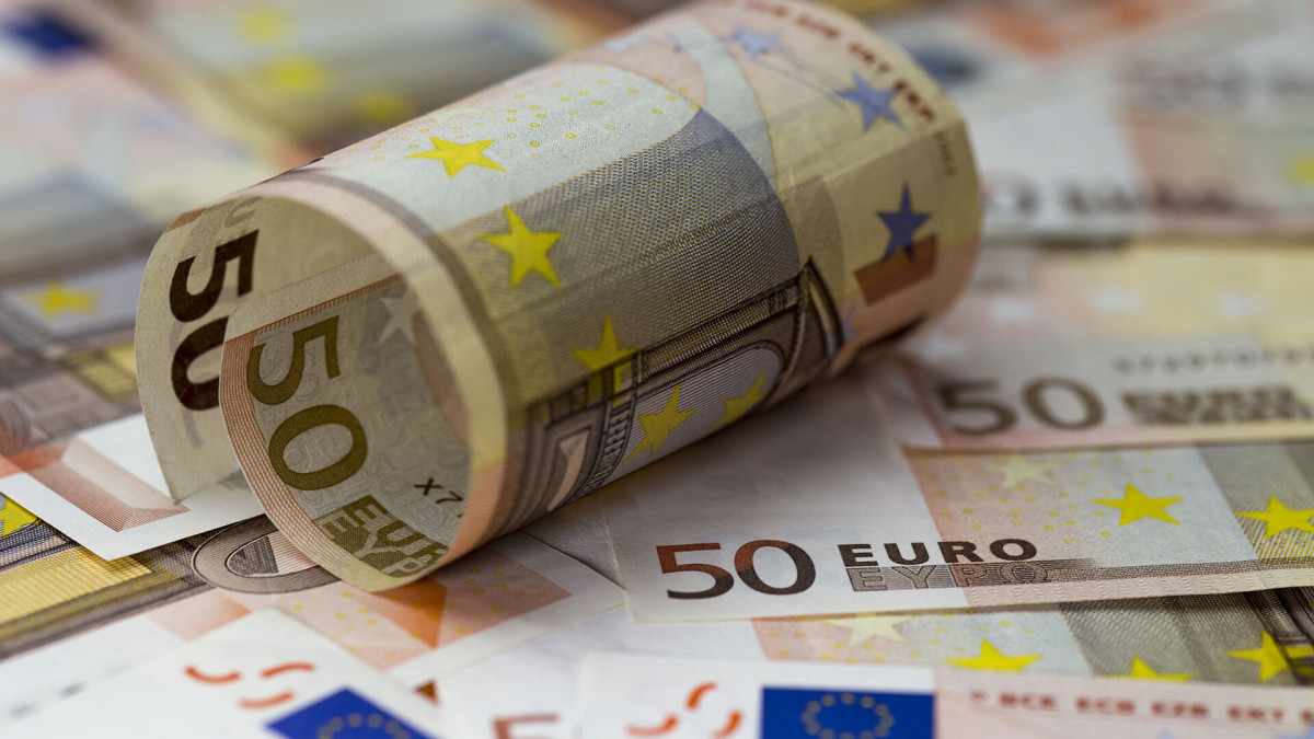 Πειραιάς: Συνελήφθη 53χρονος για πλαστά χαρτονομίσματα και παράνομη οπλοκατοχή