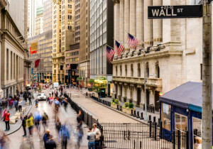 «Κόκκινο» ξεκίνημα για την Wall Street την Τρίτη (11/3)