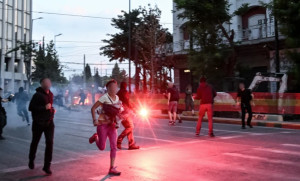 Επεισόδια για ναυάγιο: Κακουργηματική δίωξη στους 21 συλληφθέντες