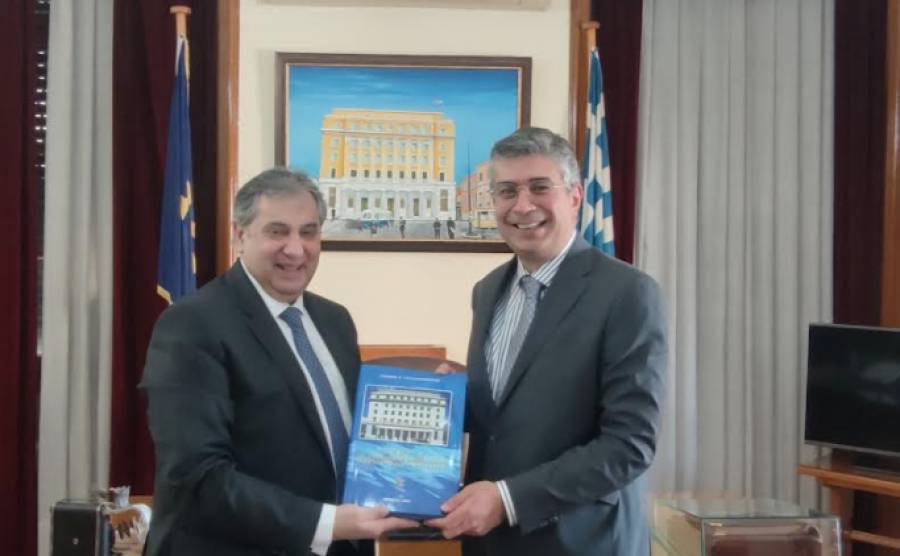 Συνάντηση Προέδρων Σ.Ε.Ε.Ν. και Ε.Β.Ε.Π. για θέματα Ακτοπλοΐας