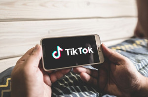 Το TikTok συμμορφώνεται με τον νόμο για τις ψηφιακές υπηρεσίες