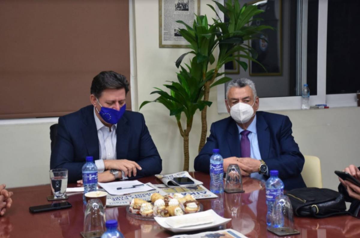 Βαρβιτσιώτης: Ευτύχημα που υπάρχουν οι λαϊκές αγορές-Χαμηλές τιμές, εξαιρετικά προϊόντα