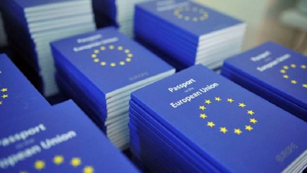 Έλεγχοι διαβατηρίων όσων πετούν από Γερμανία προς Ελλάδα, Ιταλία, Κροατία;