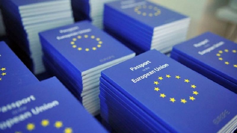 Έλεγχοι διαβατηρίων όσων πετούν από Γερμανία προς Ελλάδα, Ιταλία, Κροατία;
