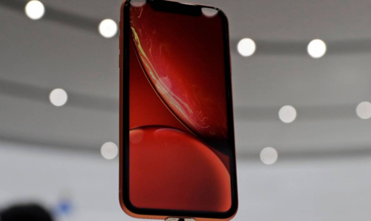 «Βουτιά» στις πωλήσεις iPhone το Νοέμβριο στην Κίνα