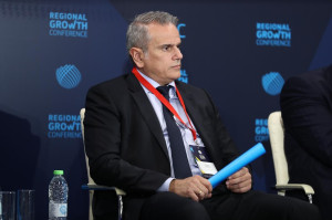 Λαζαράκης-Intrakat: Οι ΑΠΕ συμβάλλουν στην ενεργειακή αυτάρκεια-βιωσιμότητα της χώρας