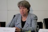 Λινού: Όχι συνωστισμός σε σουπερμάρκετ και σχολεία-Μάσκα όλοι και παντού