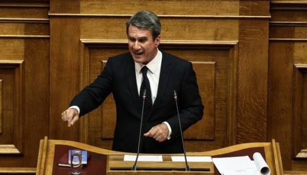 Ποινική δίωξη σε βάρος Λοβέρδου για δωροληψία προανήγγειλε η Τουλουπάκη