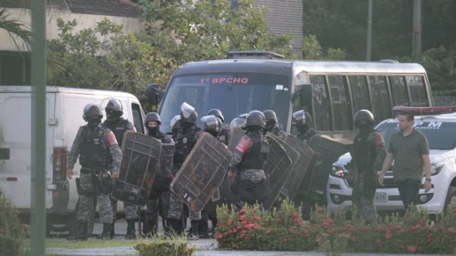Βραζιλία: Τουλάχιστον 52 νεκροί σε εξέγερση σε φυλακές
