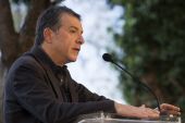 Κυβέρνηση "Ευρωπαικού Προσανατολισμού" προτείνει ο Θεοδωράκης