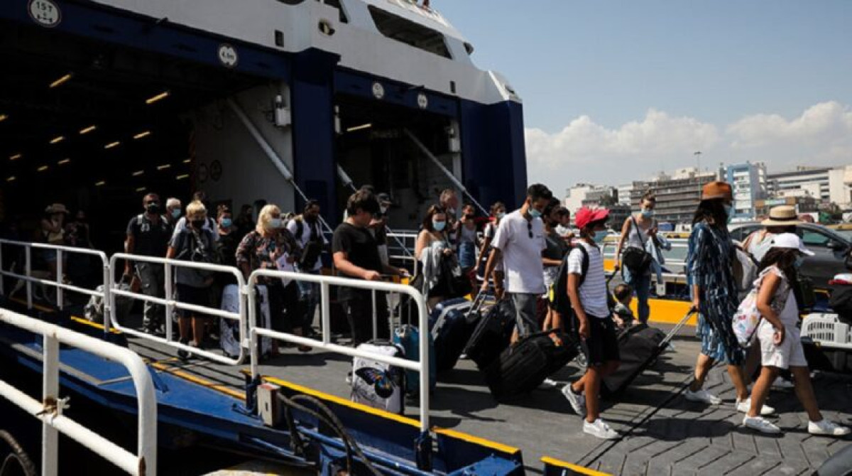 Ναυτεργατικά σωματεία: Φιάσκο οι μειώσεις των ακτοπλοϊκών- Αφορούν ελάχιστους επιβάτες
