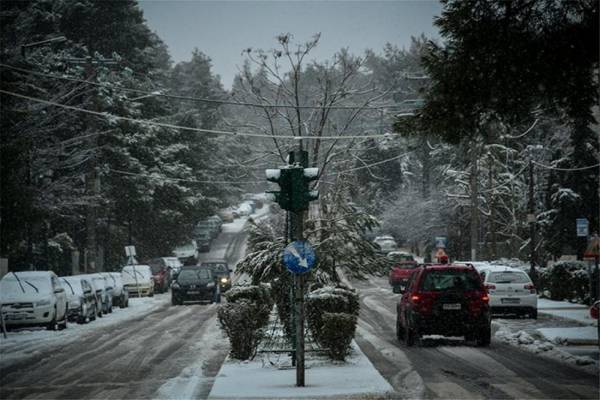 Σε κλοιό κακοκαιρίας παραμένει η χώρα-Χιονοπτώσεις και ισχυροί άνεμοι