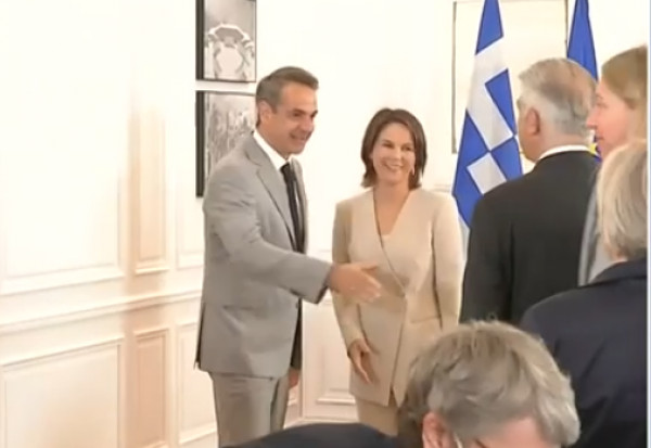 Τι είπε ο Μητσοτάκης στην Μπέρμποκ για ελληνοτουρκικά και ενέργεια