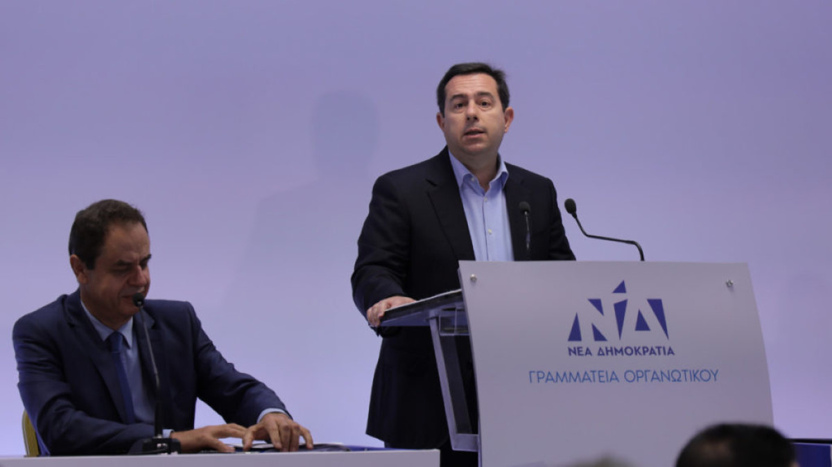 Μηταράκης: Η πολιτική ανοιχτών συνόρων μετέτρεψε τη χώρα σ'αποθήκες ψυχών