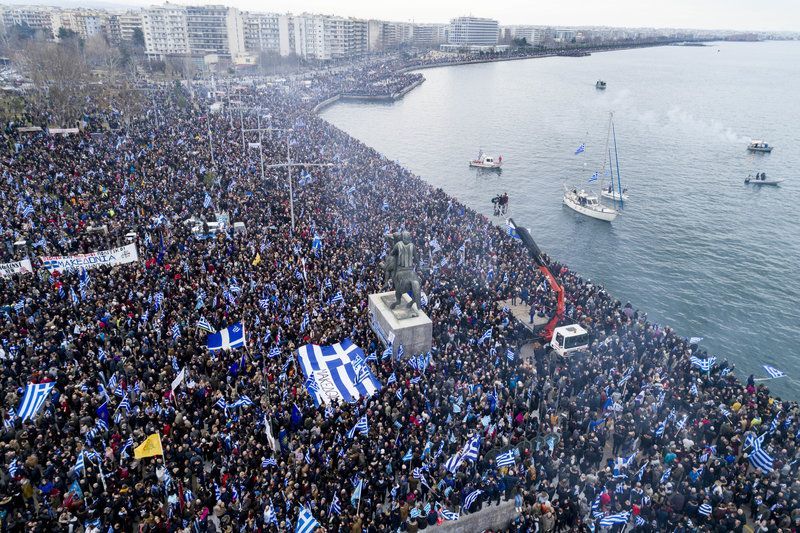 Μετά την αλόγιστη αισιοδοξία, ορατή η εμπλοκή στο Σκοπιανό