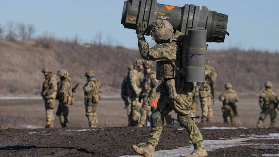 H Ρωσία ανακοίνωσε αποχώρηση στρατευμάτων από την Κριμαία