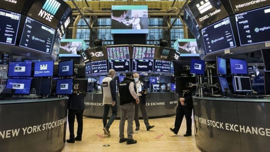 Στο «κόκκινο» η Wall Street-Μπήκε τέλος στο σερί των ρεκόρ