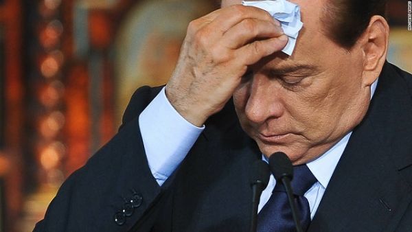 Κλείνεται σπίτι του ο Μπερλουσκόνι- "Φοβάμαι τους τζιχαντιστές"