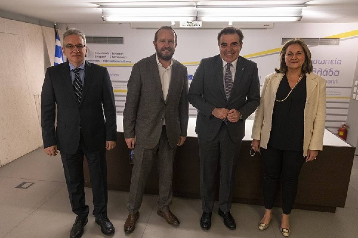 Στο πλευρό της ελληνικής ιχθυοκαλλιέργειας ο Μαργαρίτης Σχοινάς
