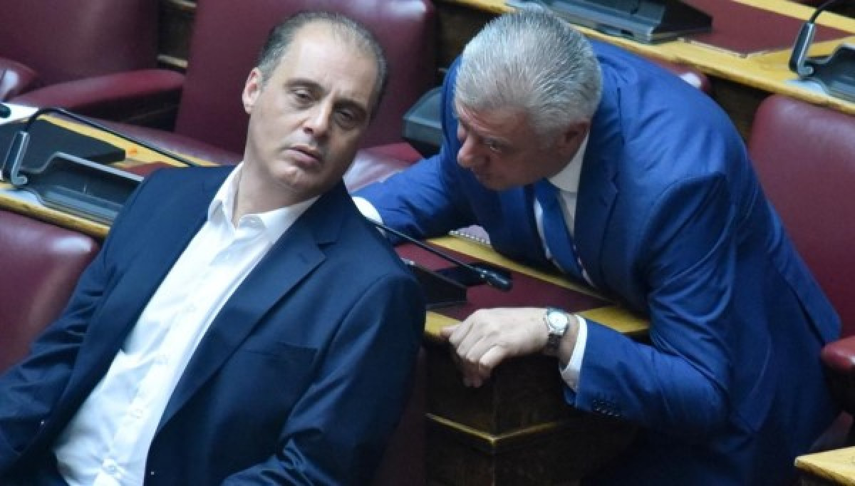 Στο σπίτι του Μυλωνάκη αστυνομικοί για να τον συλλάβουν